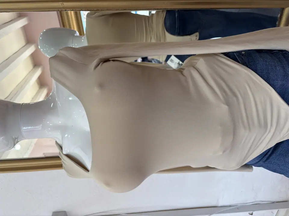 Body beige manga larga