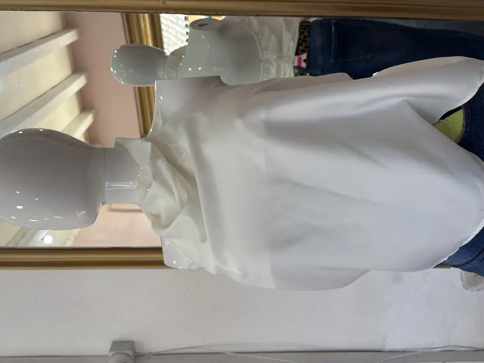 Blusa cuello halter satin