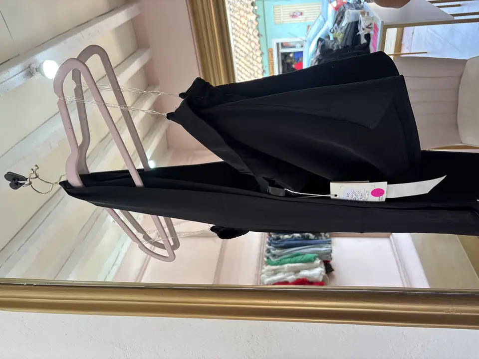 Blusa satin cuello tira