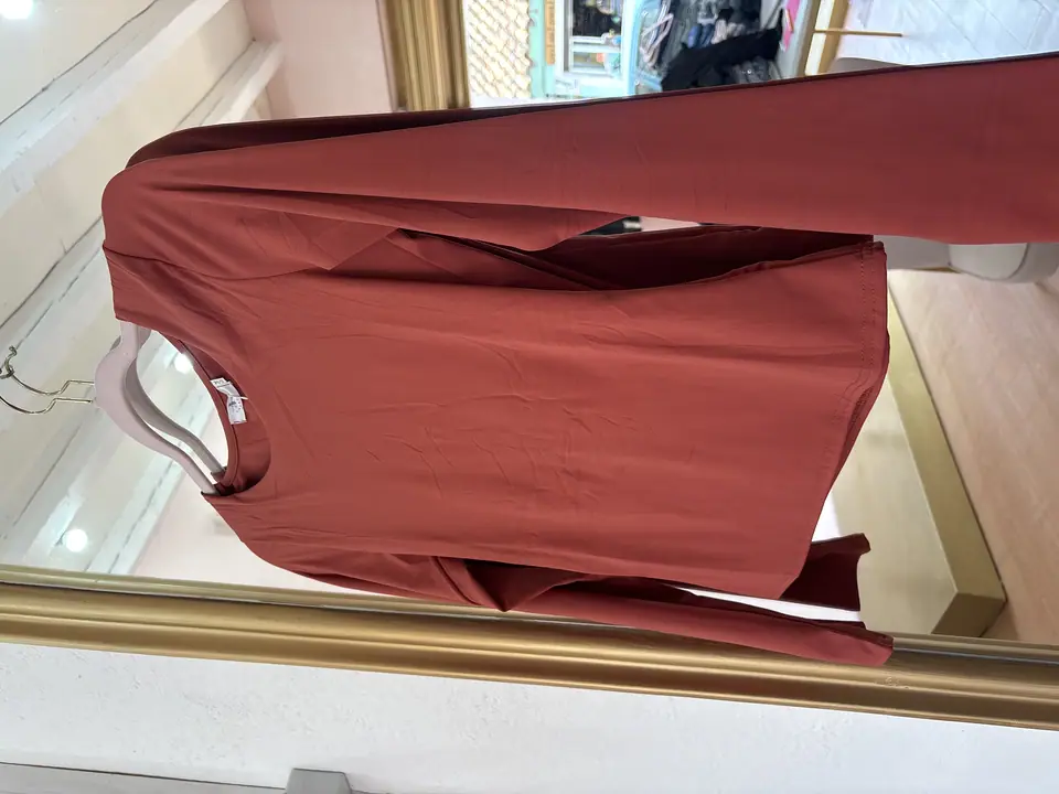 Blusa ladrillo manga larga