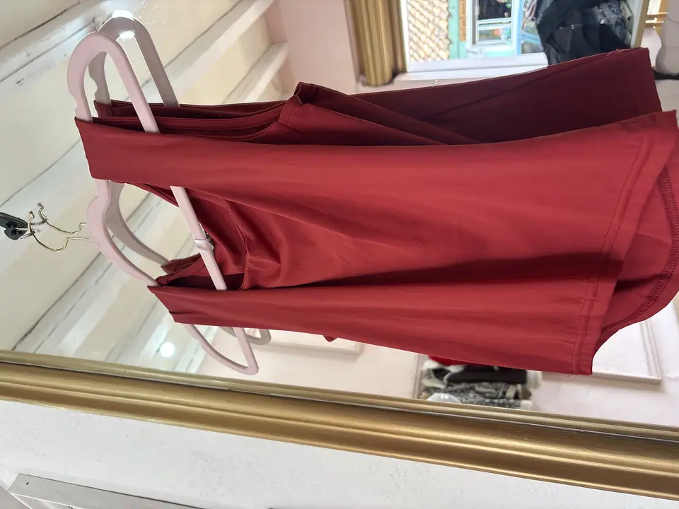 Blusa mancha corta vino