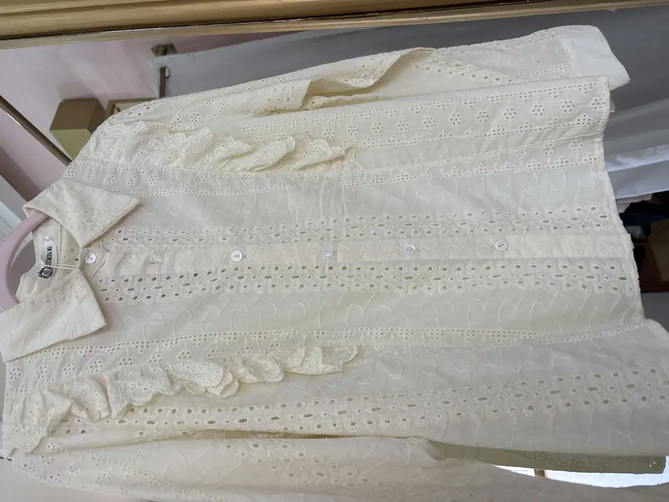 Camisa encaje flores