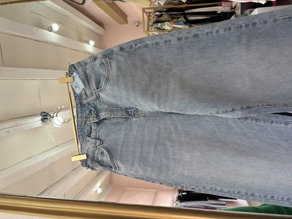 Pantalón over con Paleacate azul
