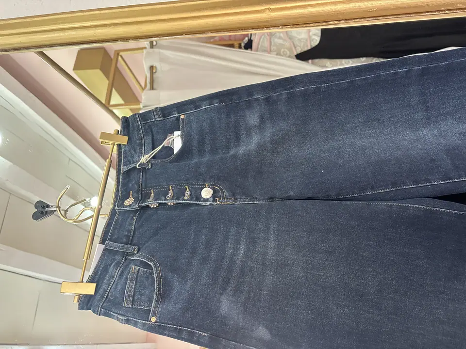 Pantalón 6 botones