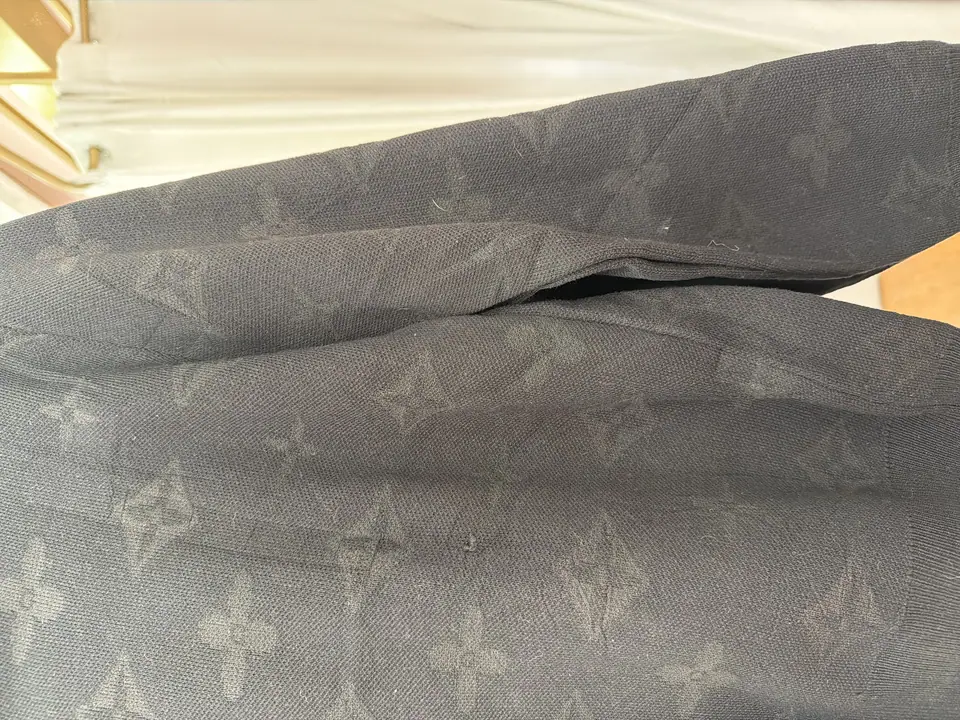 Suéter lv negro