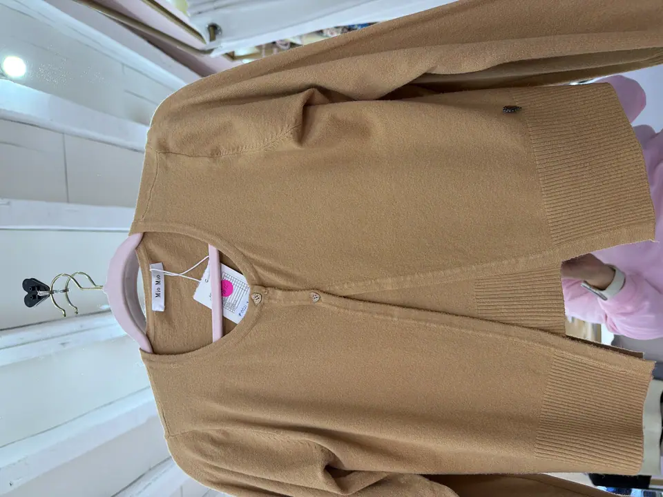 Suéter básico camel