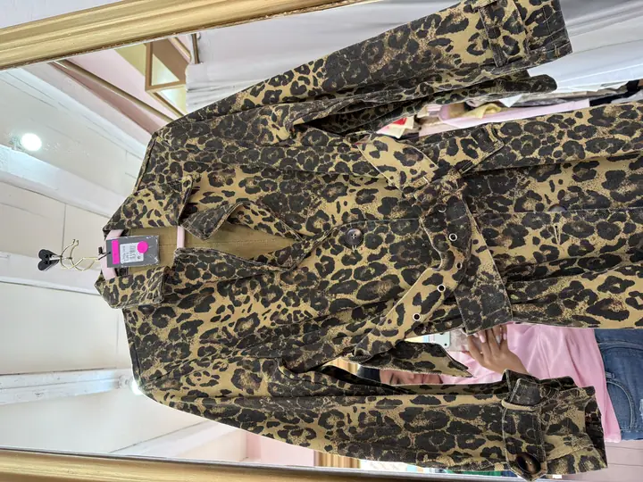 Abrigo leopardo demin