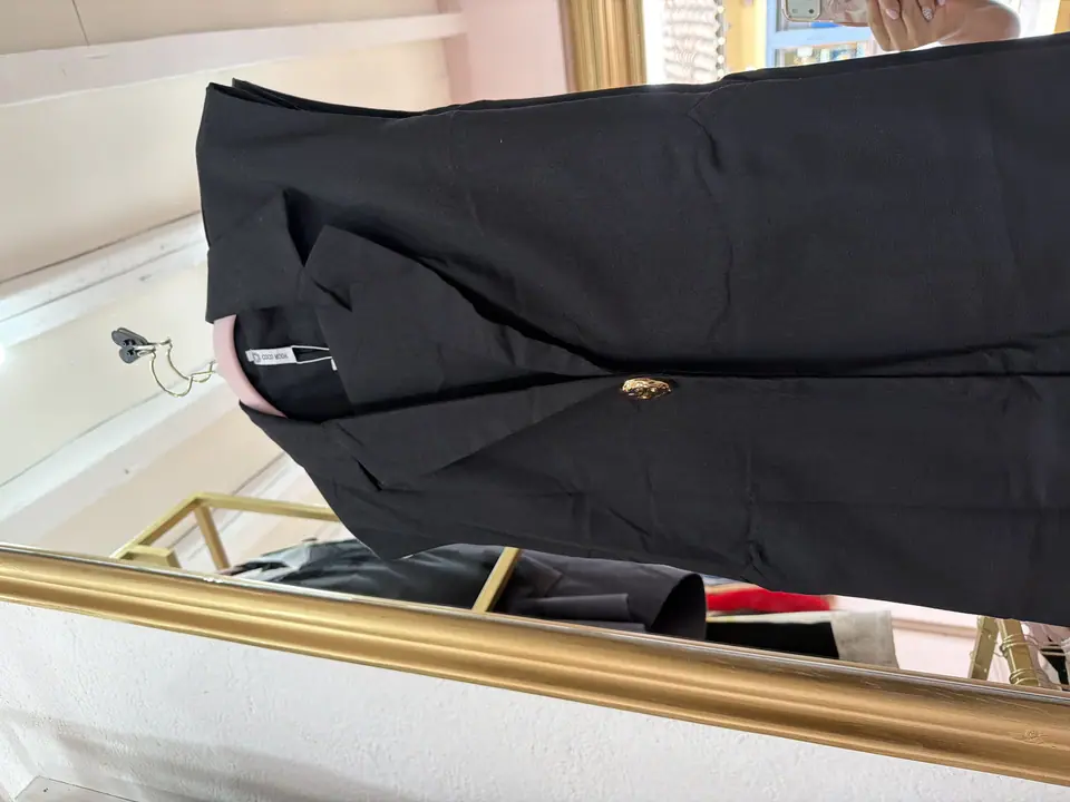 Conjunto negro escote