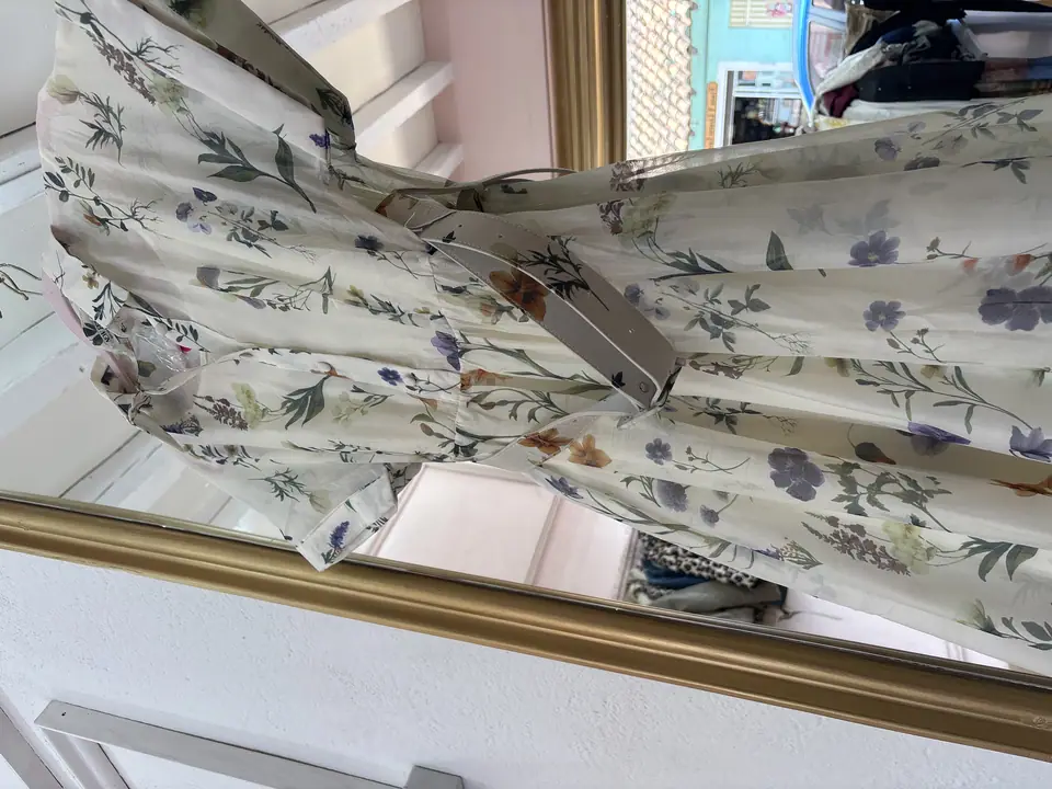 Vestido flores corte A