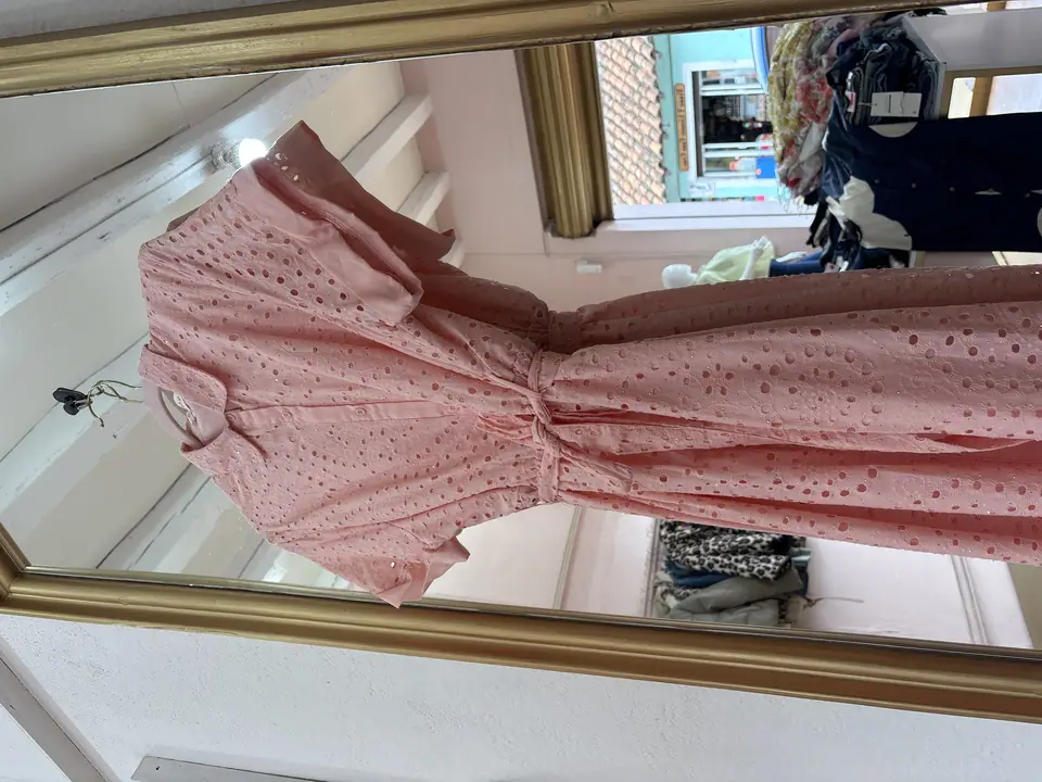 Vestido rosa brillos