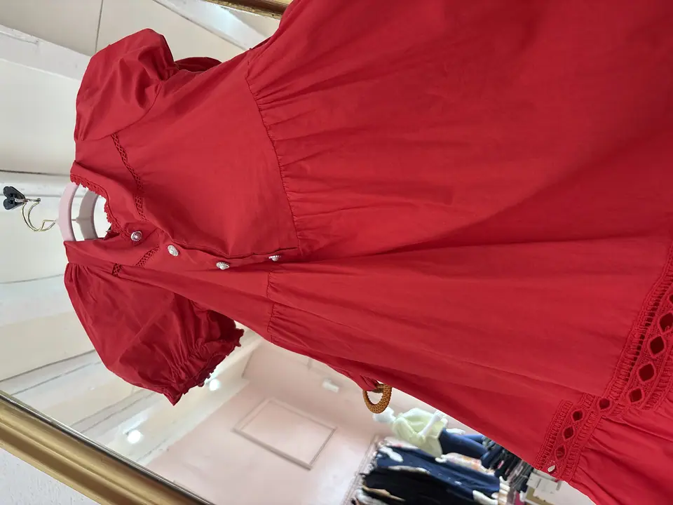 Vestido rojo claro