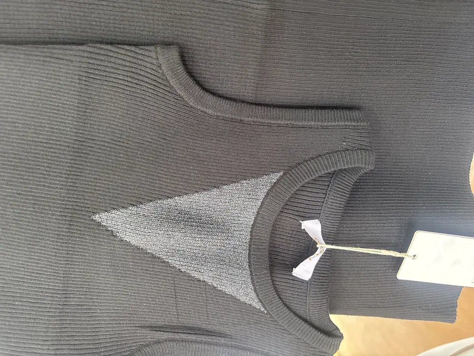 Vestido negro pegado