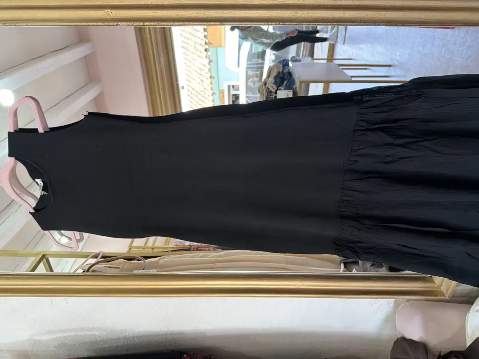 Vestido negro encaje liso largo