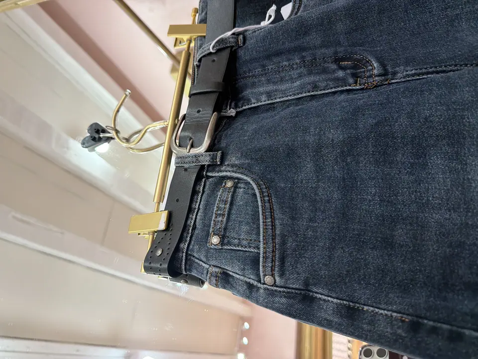 Pantalón cinturón negro