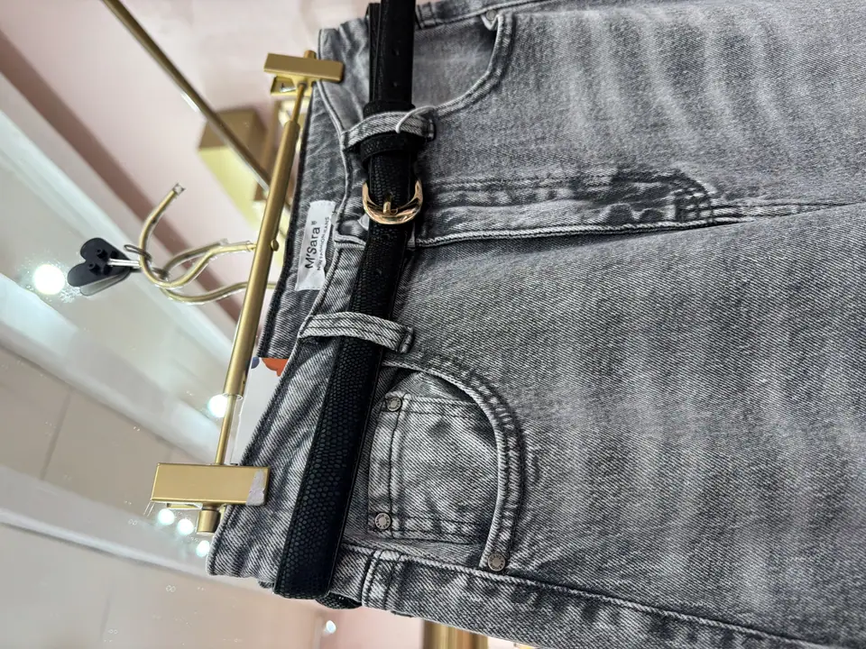 Pantalón gris