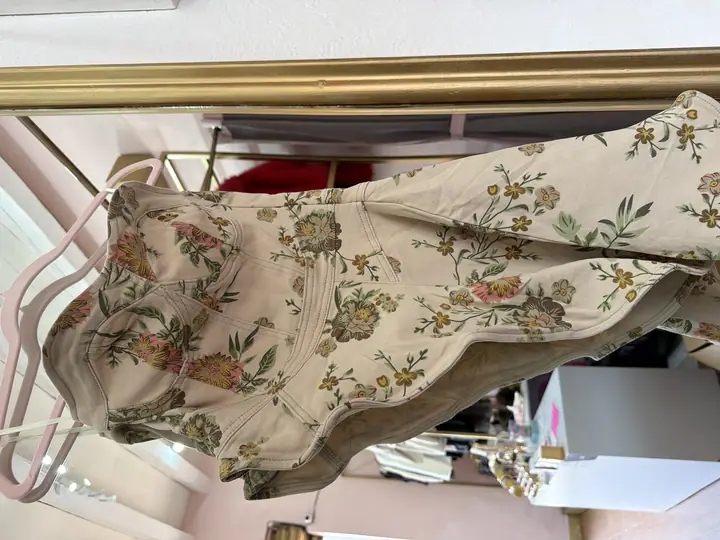 Conjunto flores asimétrico
