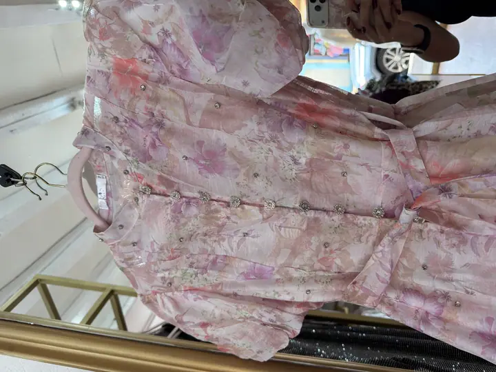 Vestido de Flores con manga de globo