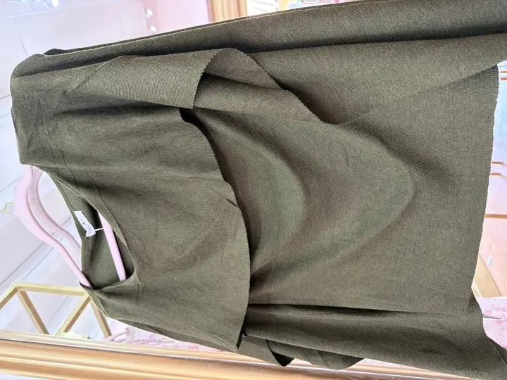 Blusa con capa