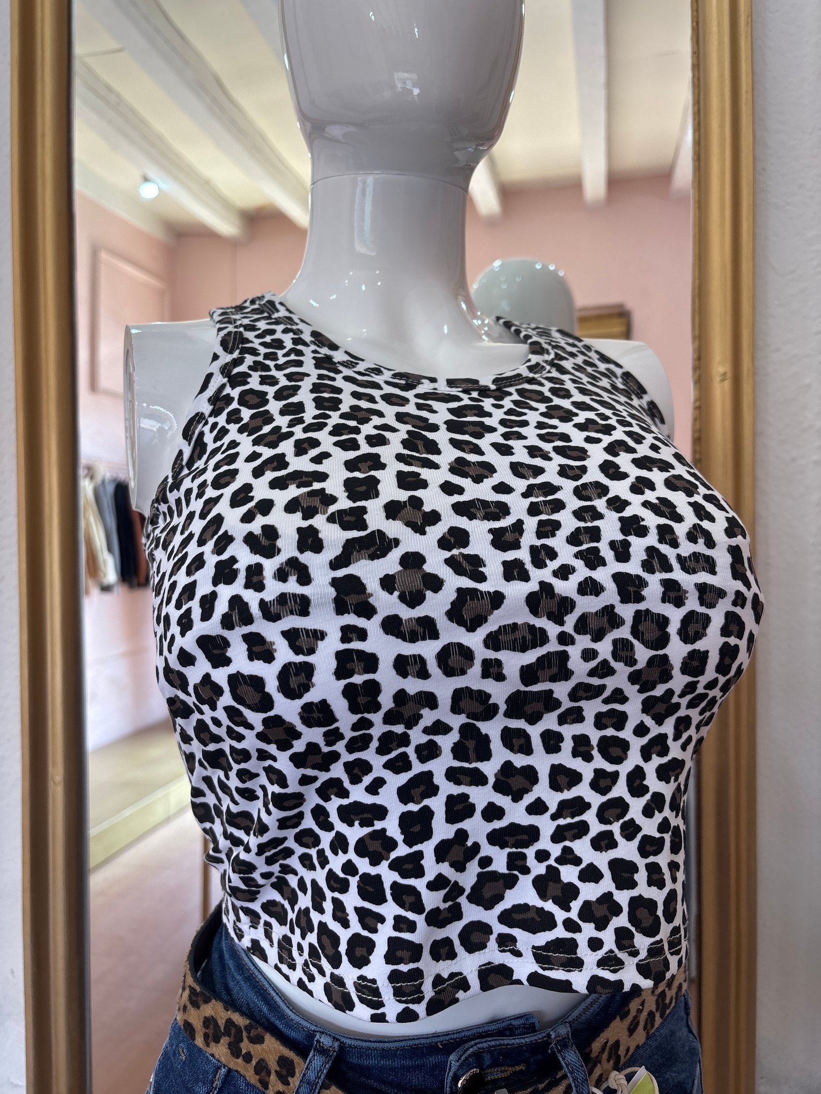 Blusa animal print corta