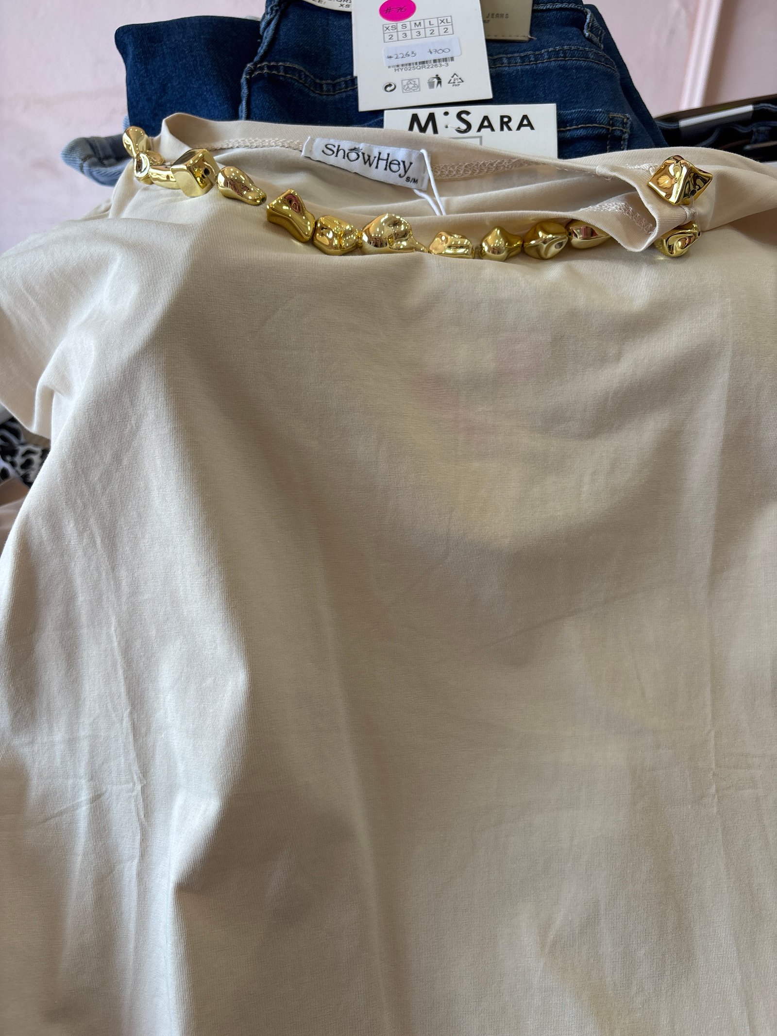 Blusa poedritas doradas piedritas