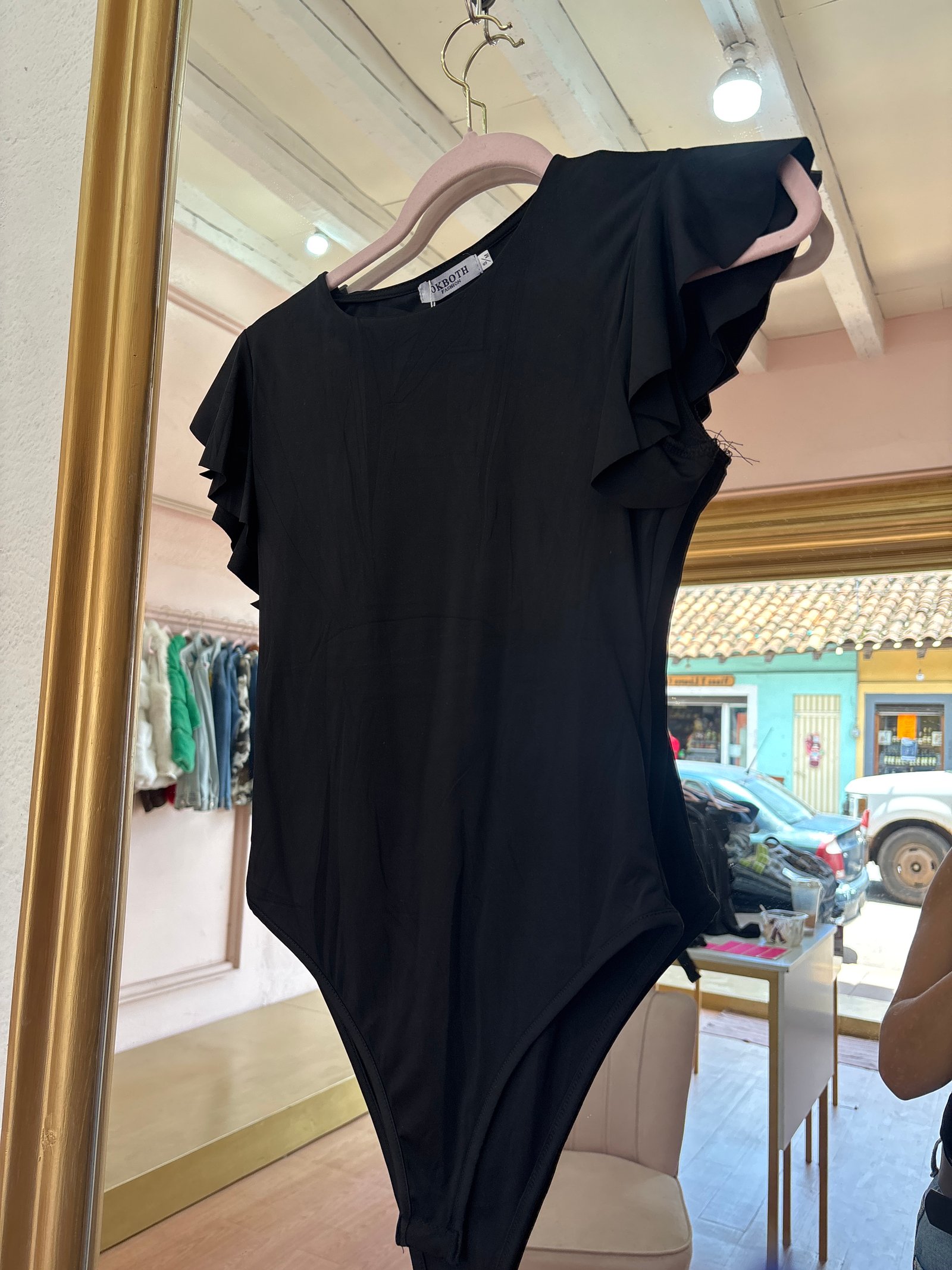 Body ligero mangas olgadas