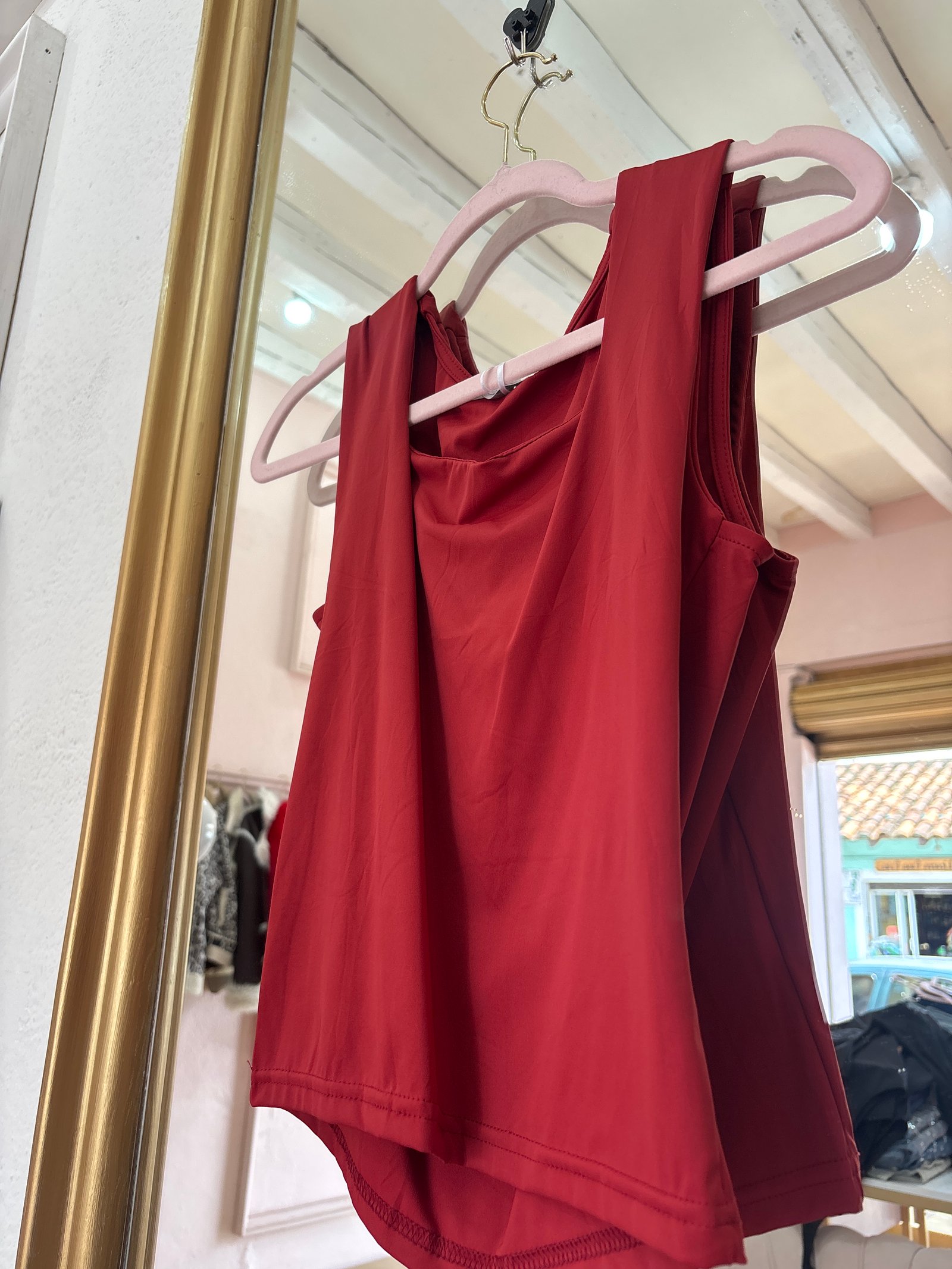 Blusa mancha corta vino