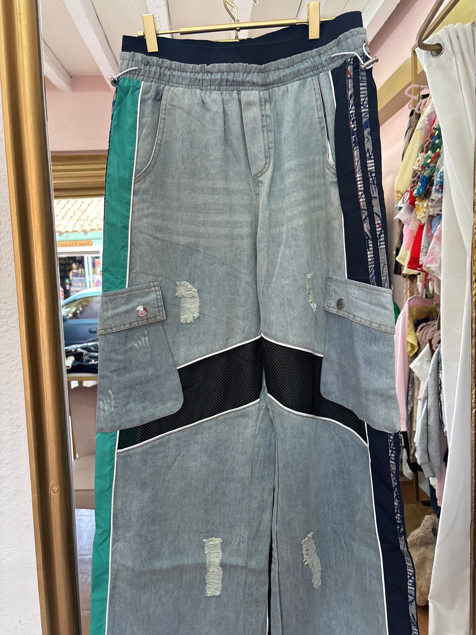 Pantalón over