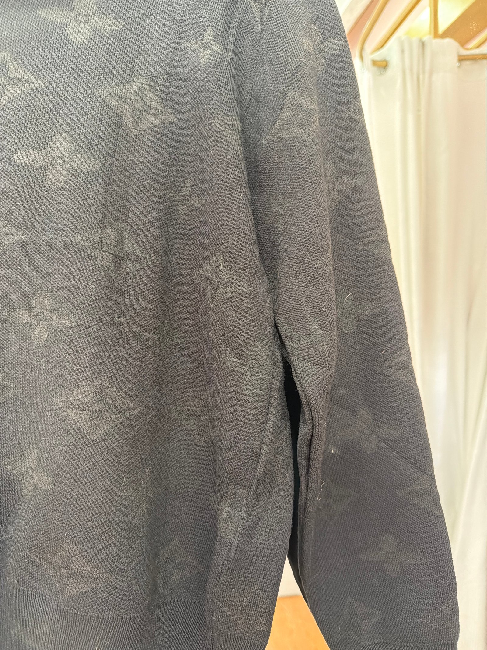 Suéter lv negro