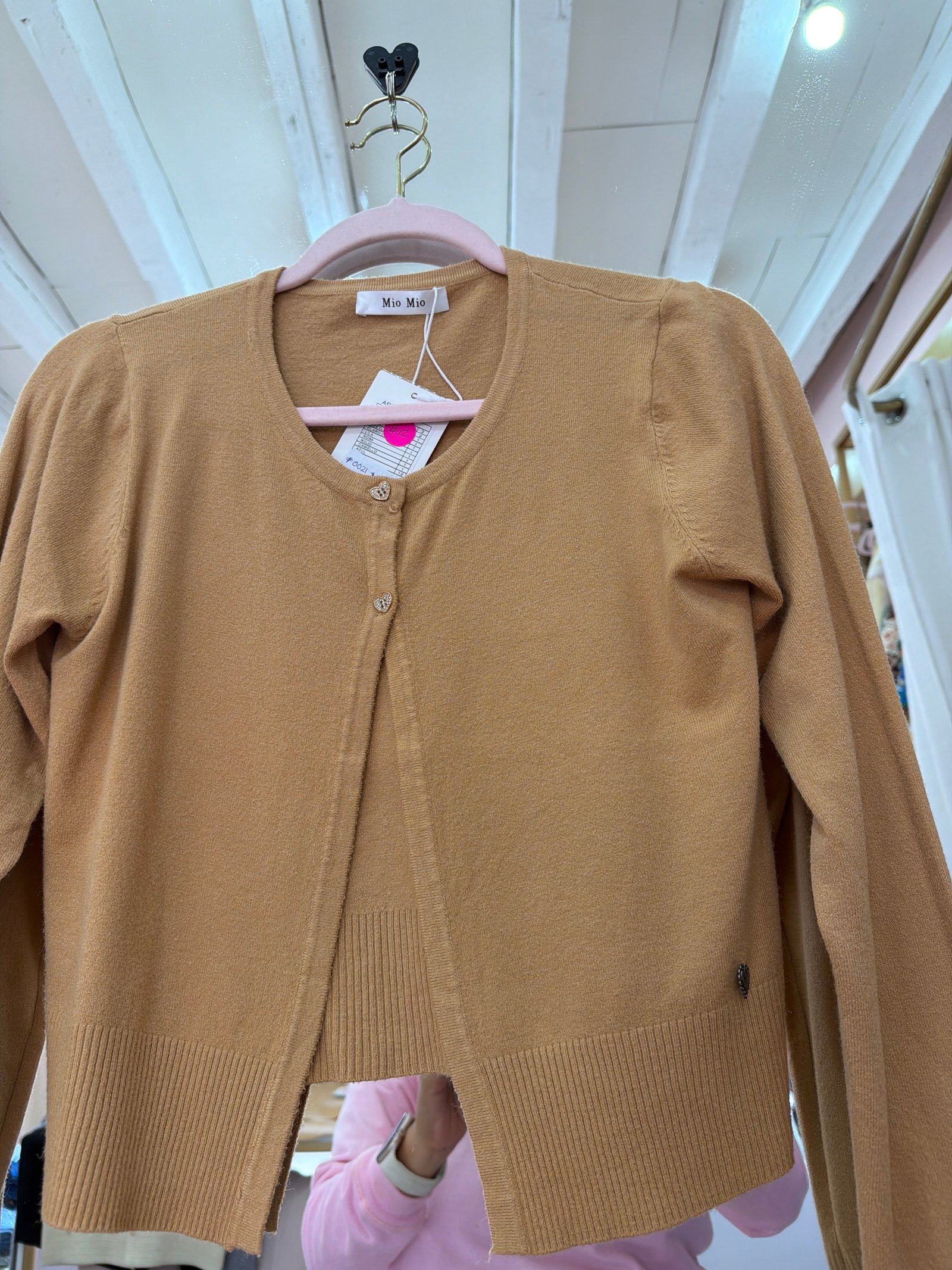 Suéter básico camel