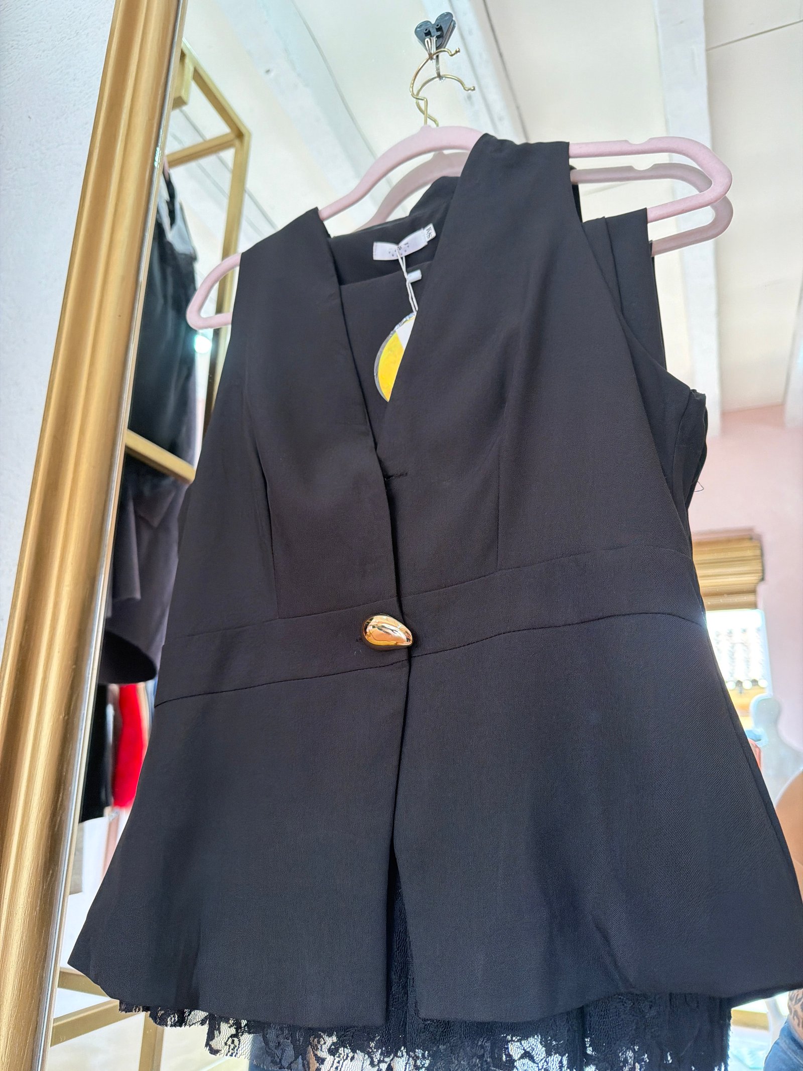 Conjunto con falda asimétrica