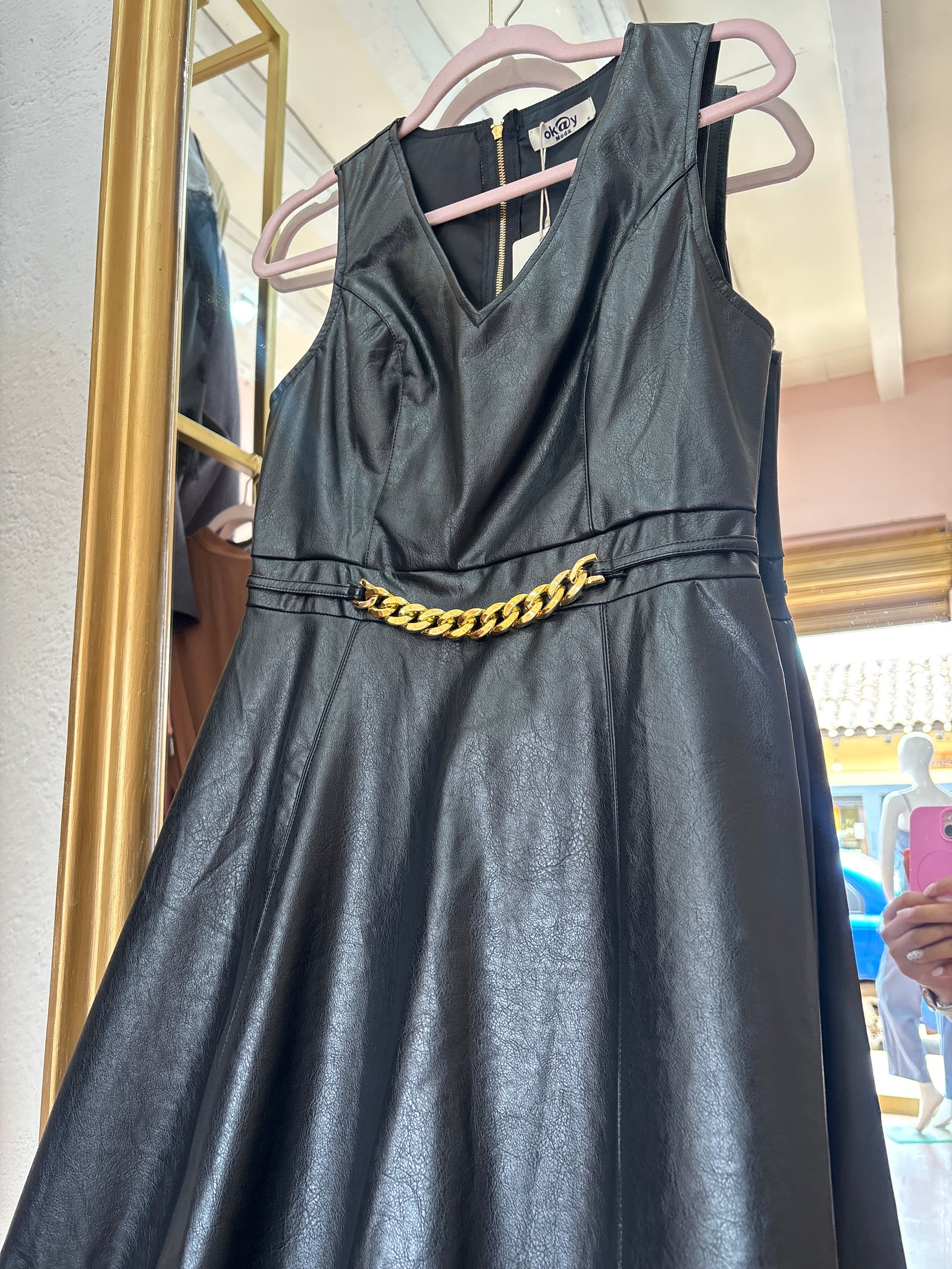 Vestido vinipiel negro
