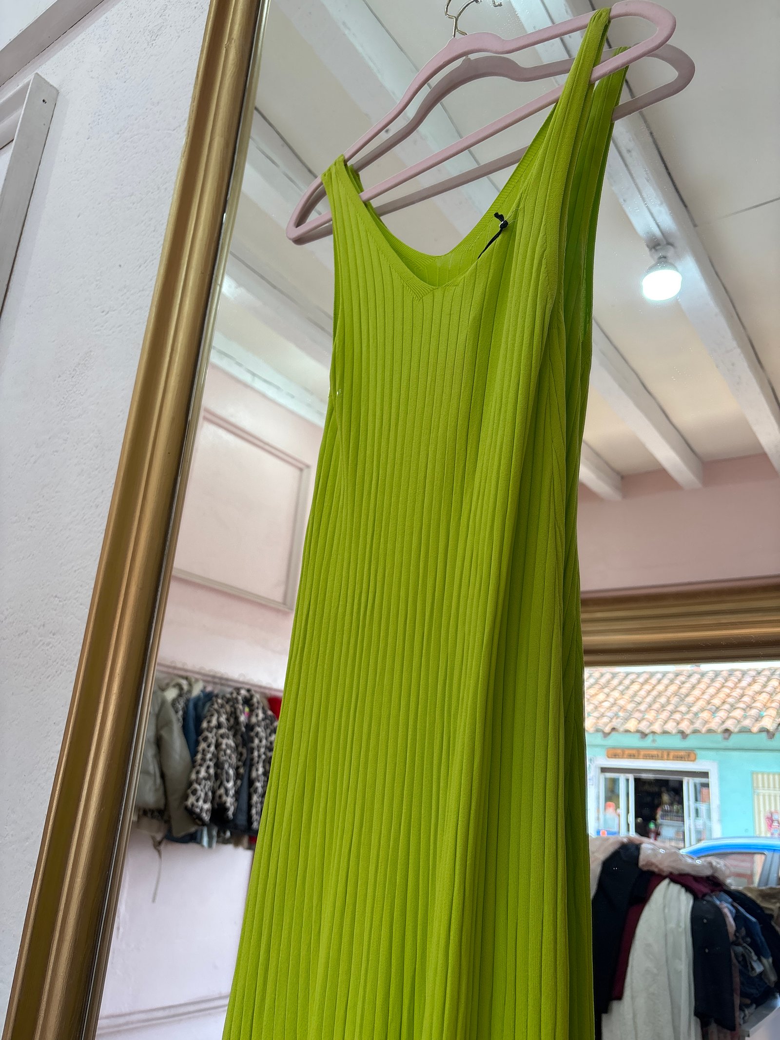 Vestido verde fosforescente