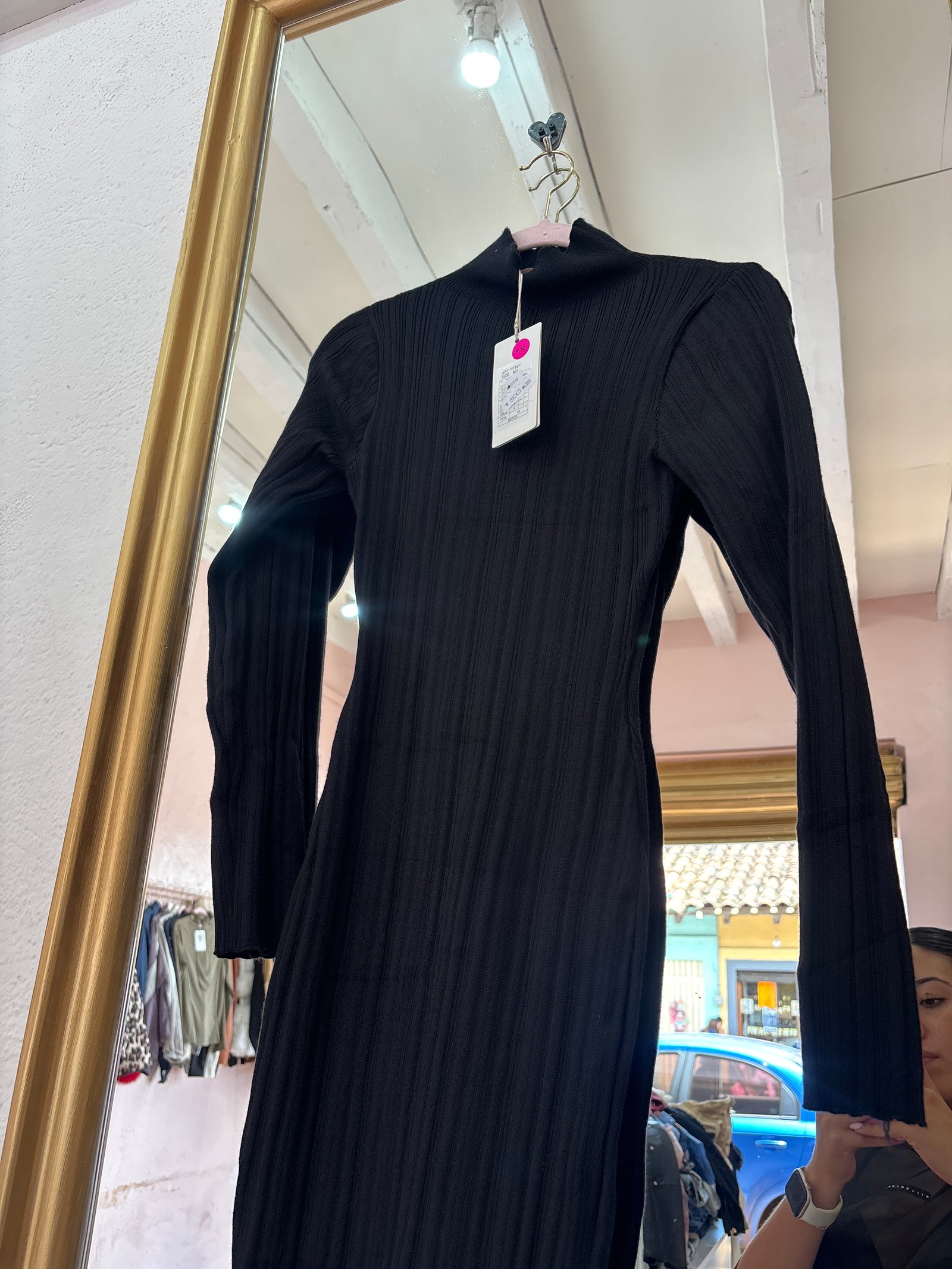 Vestido pegado negro