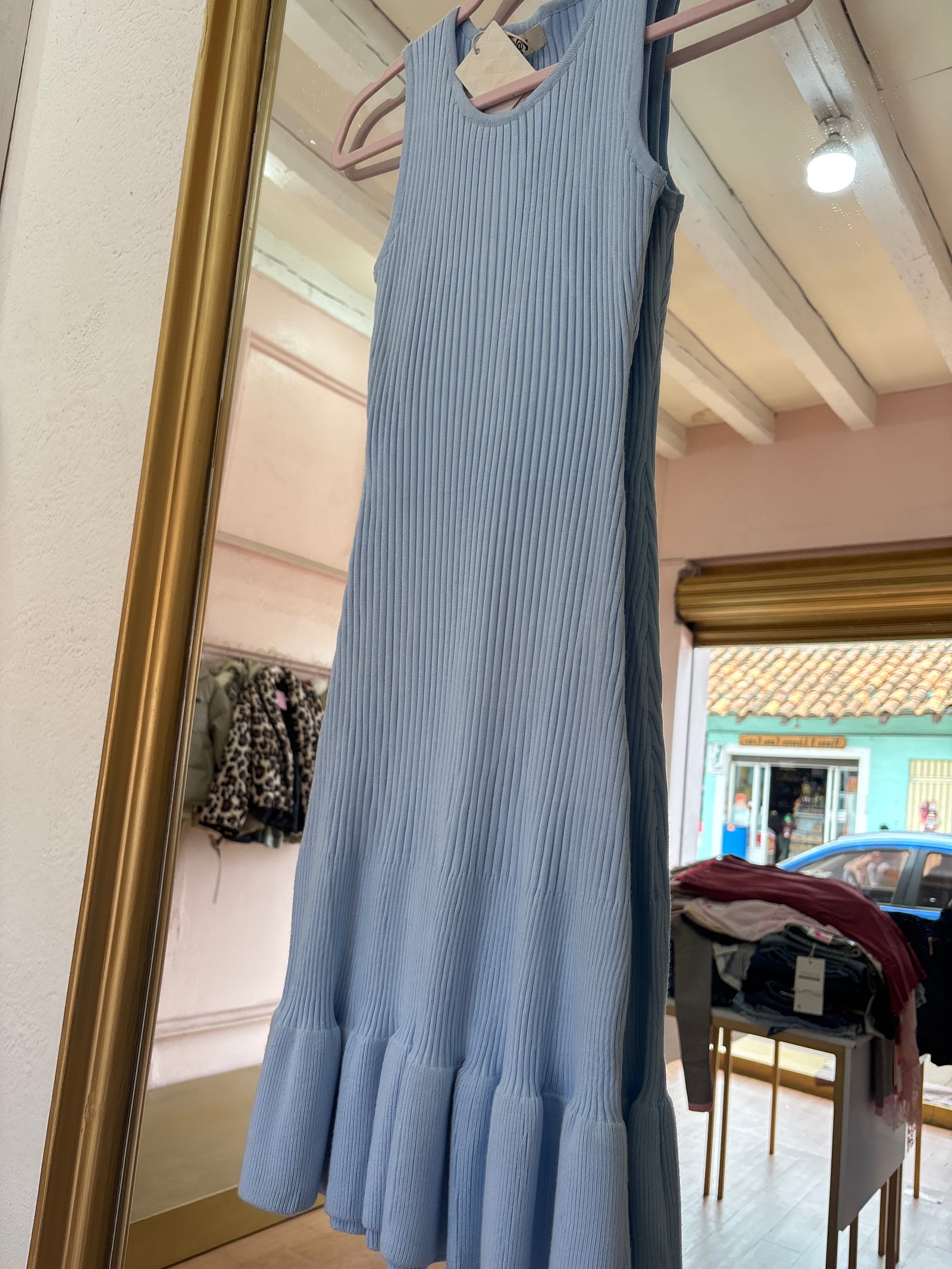 Vestido pegado azul