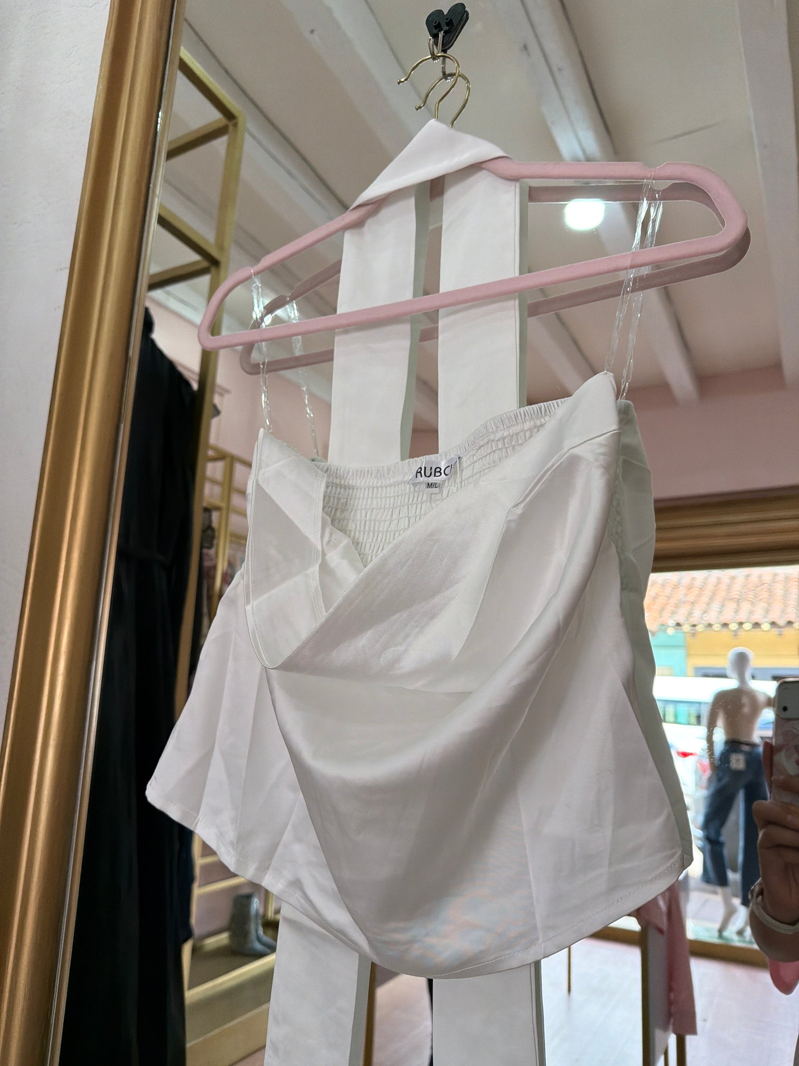 Blusa de seda con cuello