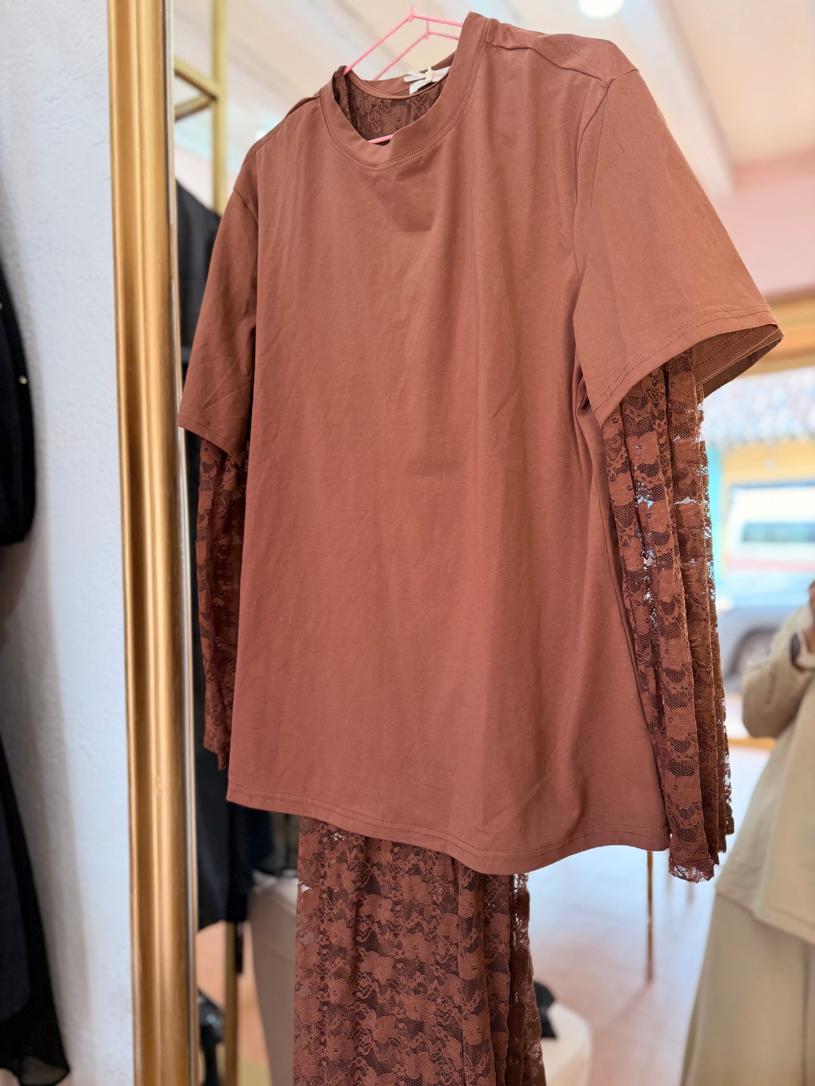 conjunto de blusa y encaje