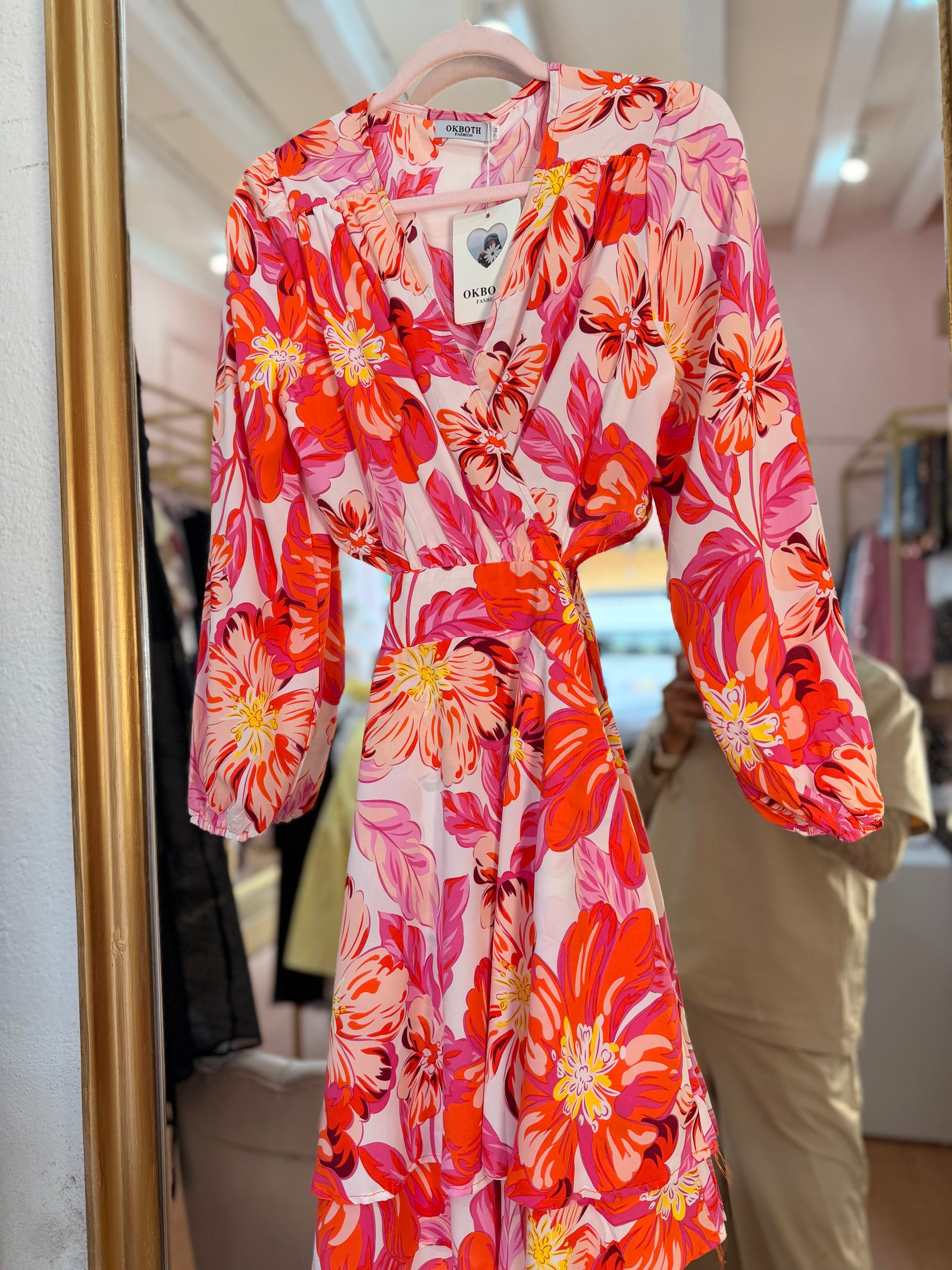 Vestido asimétrico de flores